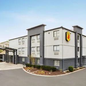 Super 8 By Wyndham Airport North Hotel