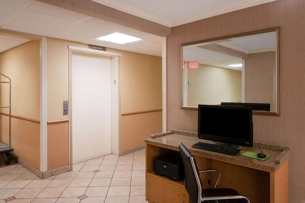 La Quinta By Wyndham Nashville Airport 3*,